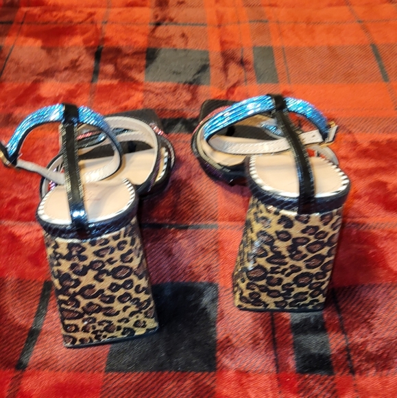 Betsy Johnson sz9 multicolored block heels - Picture 2 of 5